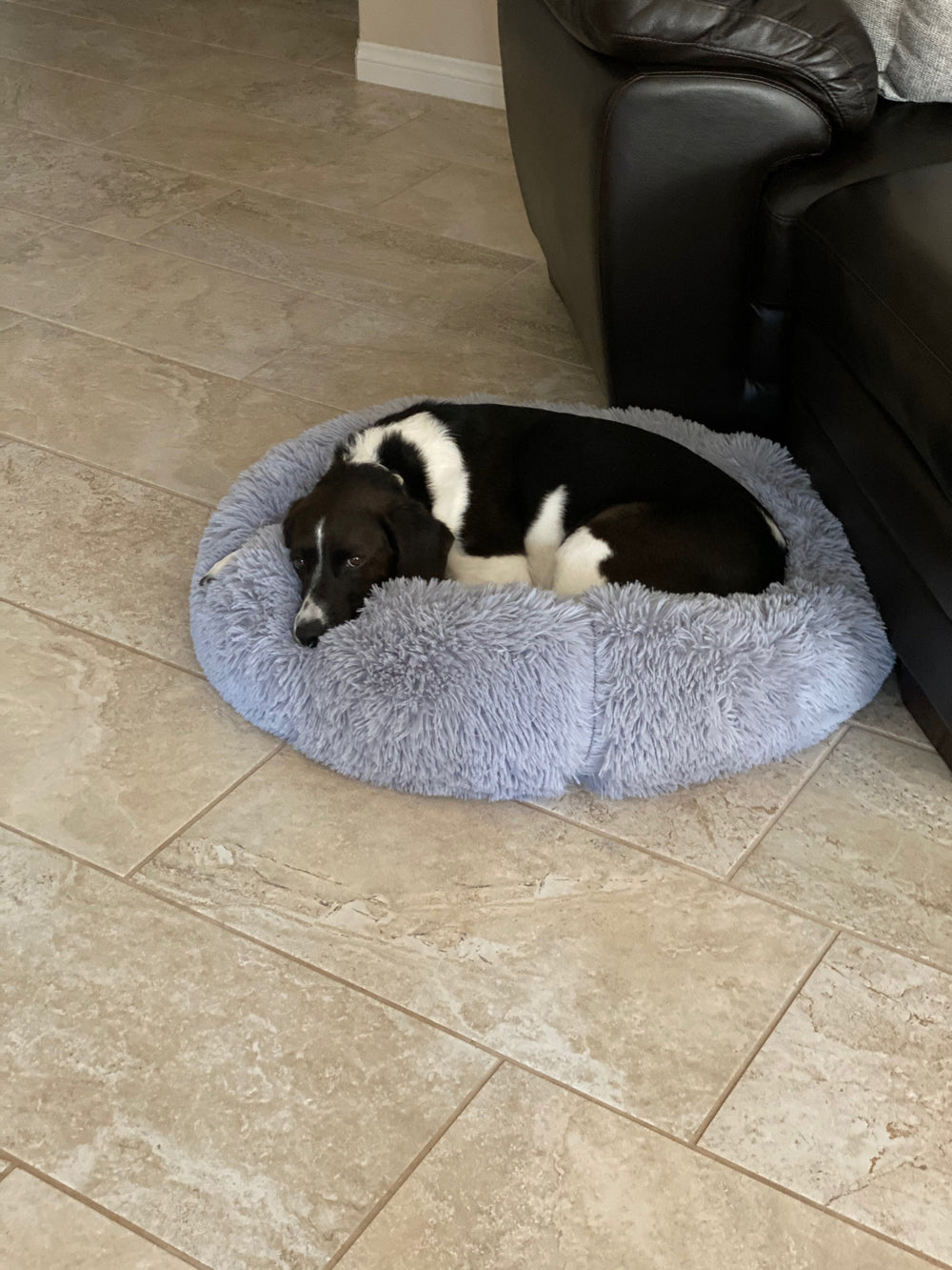 Mr. Peanut's 28" OrthoPlush® Pet Bed - Snowflake White Two Tone