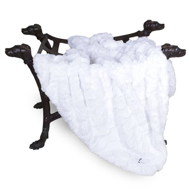 The image shows the Hello Doggie Bella Dog Blanket in heaven white, beautifully arranged on a similar dog-shaped leg stand