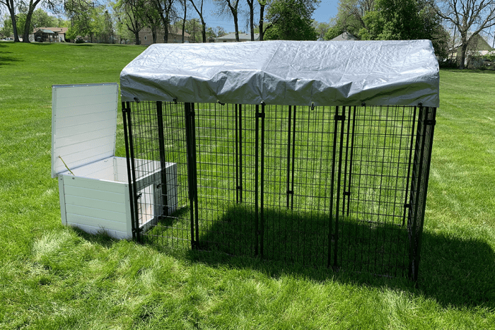 K9 Kennel Store 4 x 8 Complete Value Kennel And Vinyl Dog House Combo Open Dog House